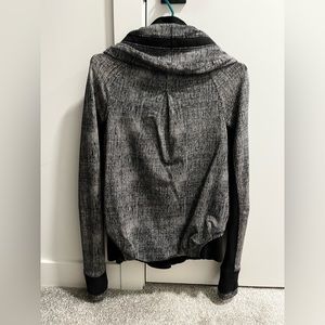 Lululemon Sweater, black and grey, size 6